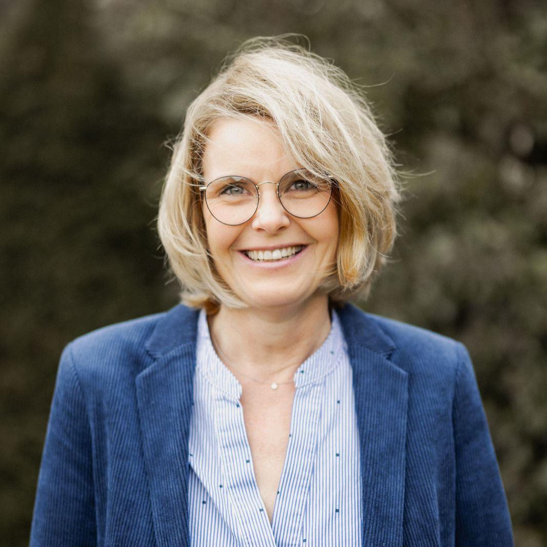 15 Christine Gebhardt